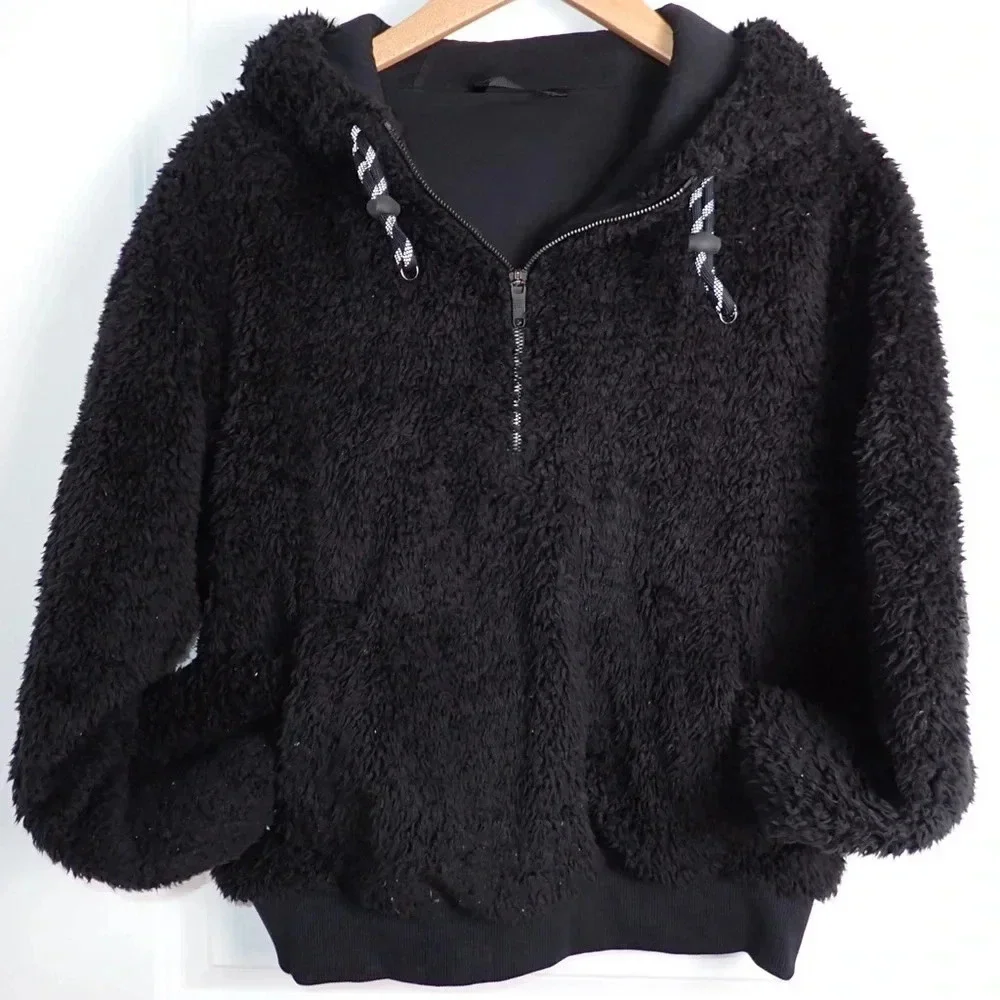 Lululemon Textured Fleece 1/2 Zip Black Size 12
